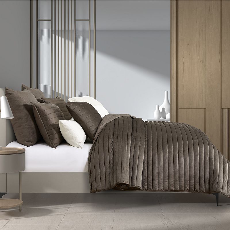 Five Queens Court Valletta Quilt Set, Brown
