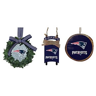 The Memory Company New England Patriots Three-Pack Wreath, Sled & Circle Ornament Set