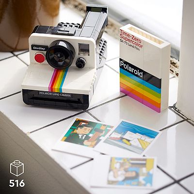 LEGO Ideas Polaroid OneStep SX-70 Camera Model 21345 (516 Pieces)