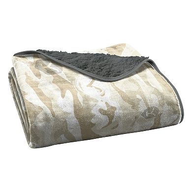 Yellowstone Camo Silk Touch Sherpa Throw Blanket