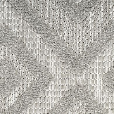 Nourison Versatile Modern Diamond Indoor/Outdoor Area Rug