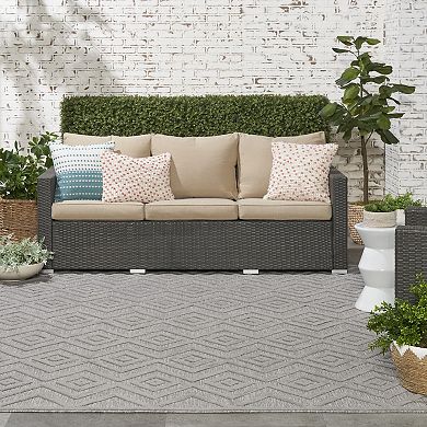 Nourison Versatile Modern Diamond Indoor/Outdoor Area Rug