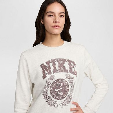 Women's Nike Sportswear Club Fleece Varsity Crewneck Sweatshirt