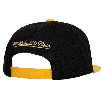 Men's Mitchell & Ness Black Boston Bruins Core Team Ground 2.0 Snapback Hat