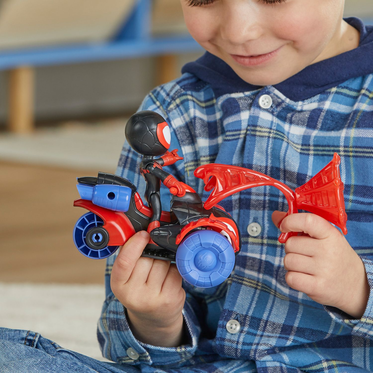 Hasbro Spidey Veicolo Techno-Racer Con Action Figure Miles Morales 10 Cm E Accessorio – Gioco Prescolare 3+