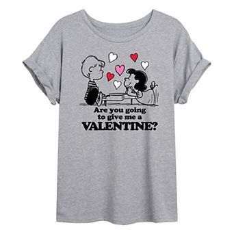 Juniors' Peanuts Lucy and Schroeder Valentine Oversized Tee