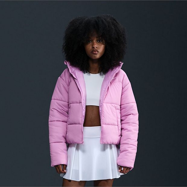 [Nike] 女性用 Therma-FIT クラシックパファージャケット(Pink) Nike] 女性用 Therma-FIT クラシックパファージャケット(Pink