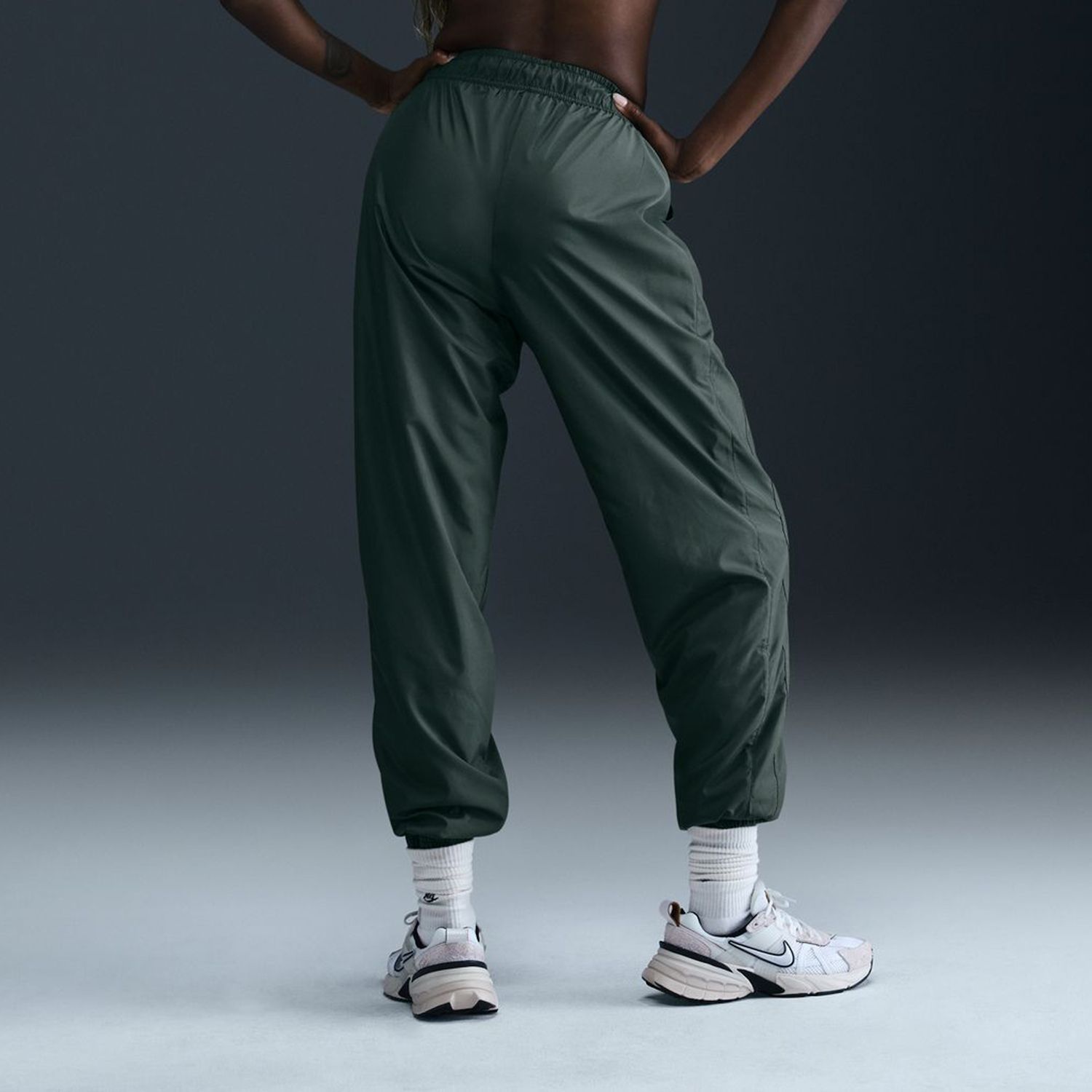 Shop Women s Nike Sweatpants for Any Activity Kohl s