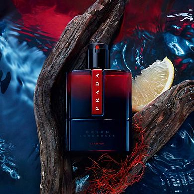 Luna Rossa Ocean Le Parfum with Lemon & Oakwood