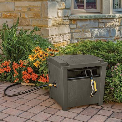 Suncast Farmhouse Hose Hideaway