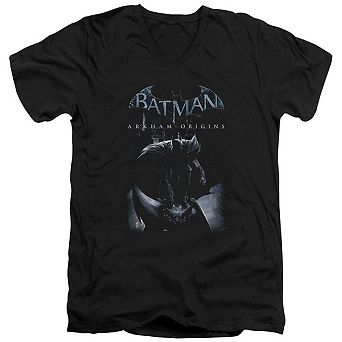 Batman Arkham Origins Perched Cat Short Sleeve Adult V Neck T-shirt