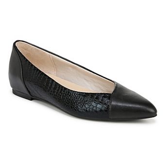 LifeStride Promise Women's Pointed Toe Flats