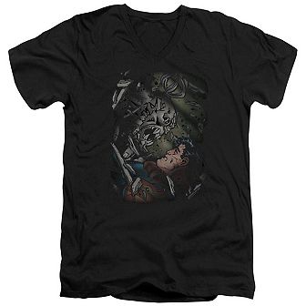 Superman Epic Battle Short Sleeve Adult V Neck T-shirt