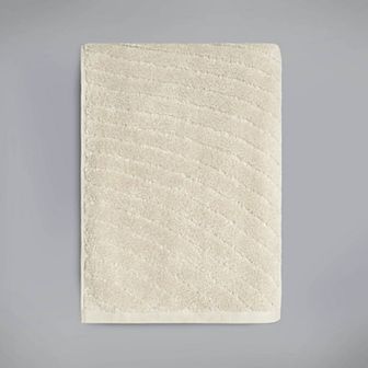 Simply Vera Vera Wang Fashion Collection Textured Bath or Hand Towels
