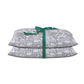 Amazing technique pleating details with matching decorative pillows