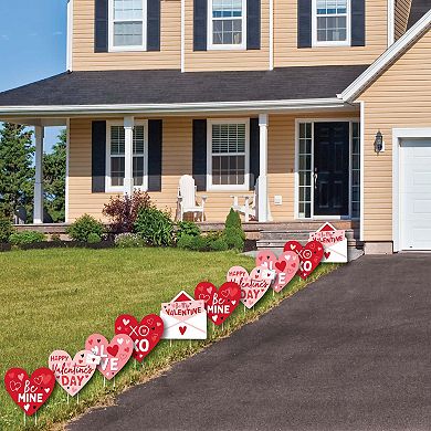 Big Dot of Happiness Happy Valentine's Day - Outdoor Yard Decorations - 10 Piece