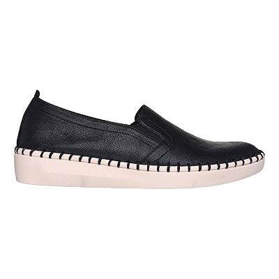 Sepulveda skechers deals