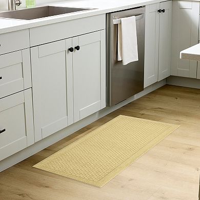 Sonoma Goods For Life® Entry/Kitchen Washable Area or Throw Rug
