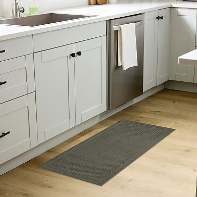 Sonoma Goods For Life® Entry/Kitchen Washable Area or Throw Rug