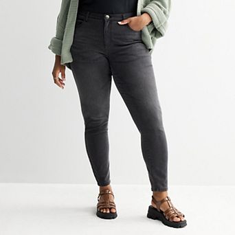 Juniors' Plus Size SO® Low Rise Jeggings