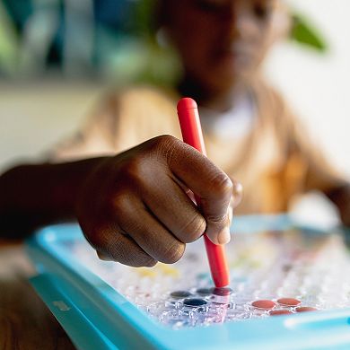 Chuckle & Roar Magnetic Dot Art