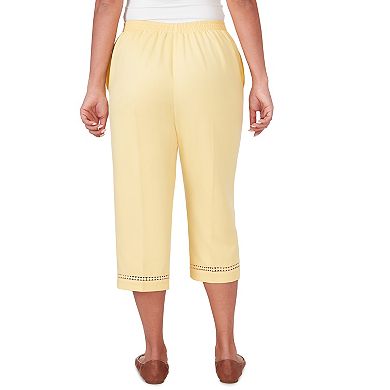 Petite Alfred Dunner Pull-On Capri Pants with Lace Inset Bottom