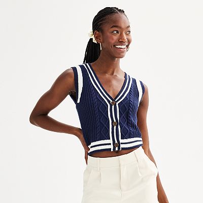 Juniors SO Cable Sweater Vest