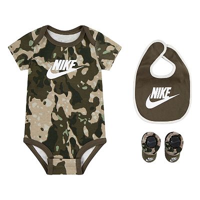 Newborn Baby Nike Camo Bodysuit Bib Booties 3-Piece Set