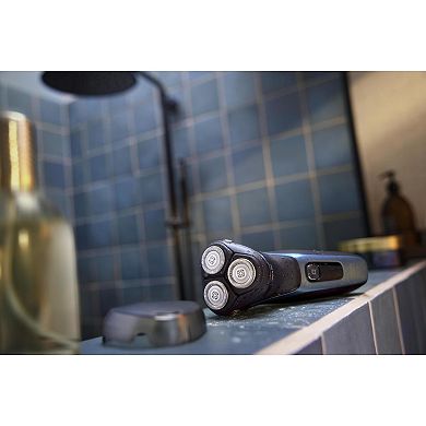 Philips Norelco 3600 Wet or Dry Electric Shaver 