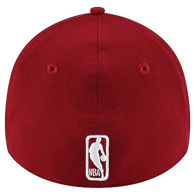 Men's New Era Wine Cleveland Cavaliers Logo 39THIRTY Flex Hat