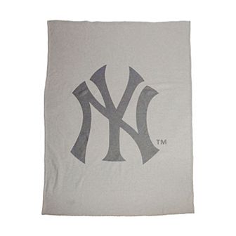 "New York Yankees 54"" x 84"" Sweatshirt Blanket"