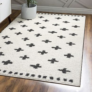 Cristo Berber Geometric Shag Area Rug