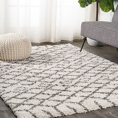 Soller Diamond Trellis Shag Area Rug
