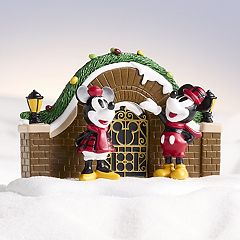 St. Nicholas Square - Disney Mickey and 2024 Friends - Mickey & Minnie Sleigh Ride