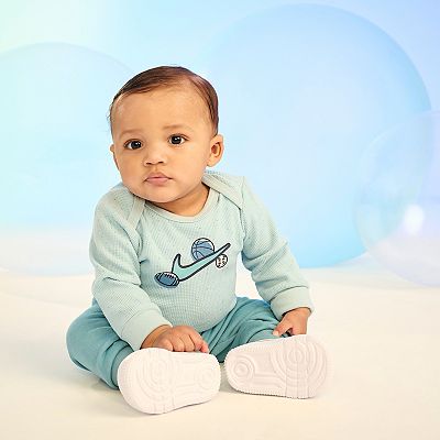 Infant baby shops boy nike sweat suits