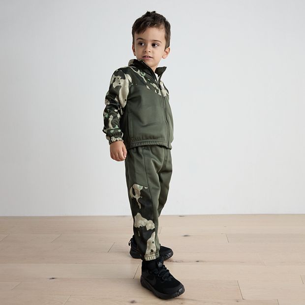 Nike Kids Boy's purchases Camo Full Zip Jacket and Pants - size 2T