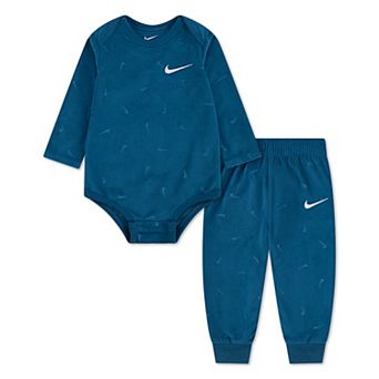 Newborn Baby Nike Velour Long Sleeve Bodysuit and Sweatpants 2 pc Set