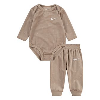 Newborn Baby Nike Velour Long Sleeve Bodysuit and Sweatpants 2 pc Set