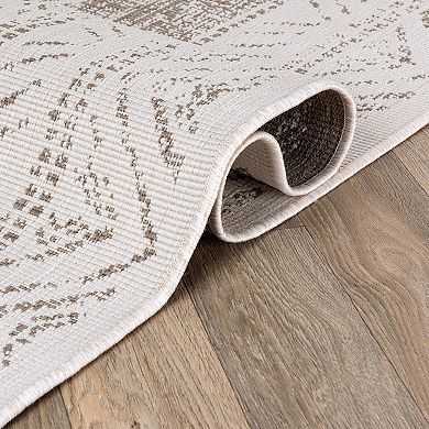 World Rug Gallery Transitional Bohemian Weather Resistant Indoor/Outdoor Area Rug