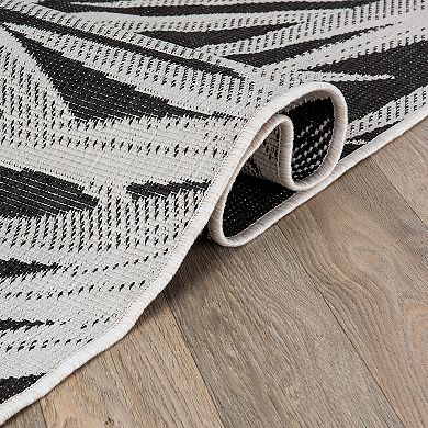 World Rug Gallery Tropical Leaves Nature Inspired Indoor/Outdoor Area Rug