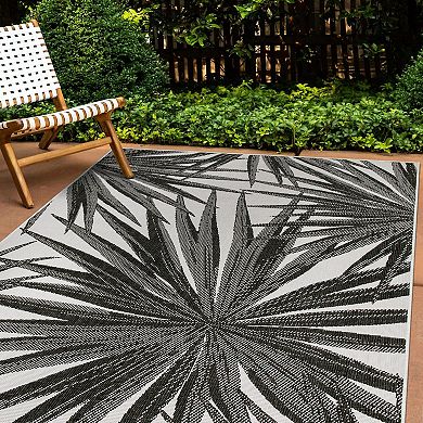 World Rug Gallery Tropical Leaves Nature Inspired Indoor/Outdoor Area Rug