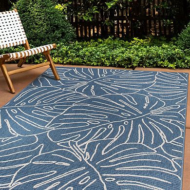 World Rug Gallery Contemporary Tropical Leaves Weather Resistant Indoor/Outdoor Area Rug