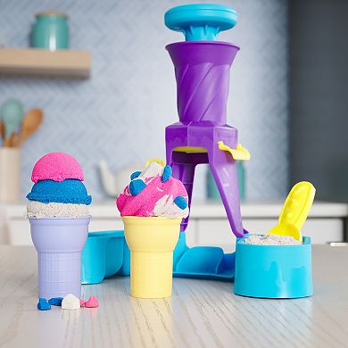 Kinetic Sand Soft Serve Station 14-oz. Play Sand