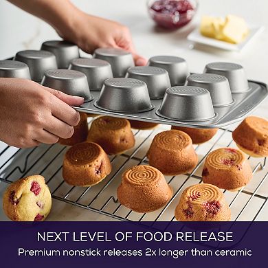 Circulon® Bakeware 12-Cup Nonstick Muffin Pan