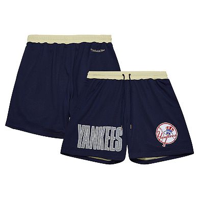Men's Mitchell & Ness Navy New York Yankees OG 2.0 Fashion Shorts