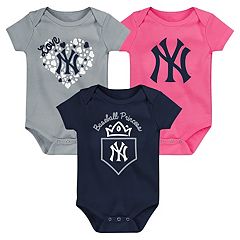 Yankees best sale baby clothes