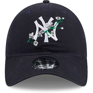 Women's New Era Navy New York Yankees Game Day Bloom Branch 9TWENTY Adjustable Hat