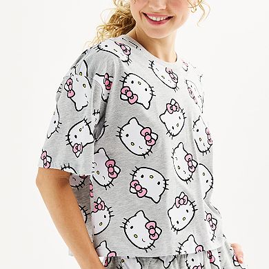 Juniors' Hello Kitty Cropped Graphic Tee