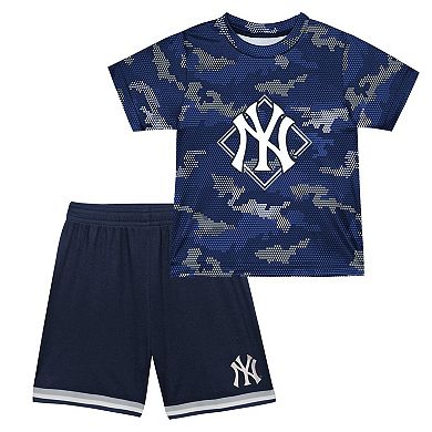 Toddler Fanatics Branded Navy New York Yankees Field Ball T-Shirt & Shorts Set