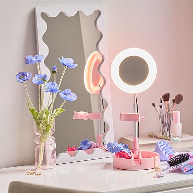 New View Gifts & Accessories Wavy Mirror